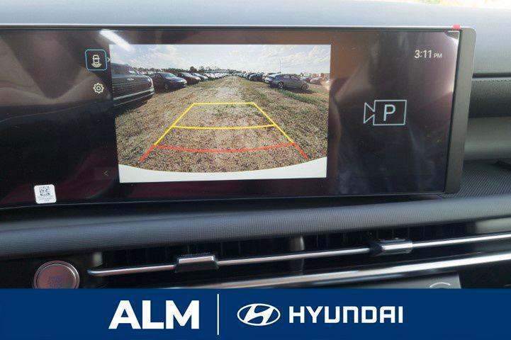 New 2026 Serenity White Pearl HYUNDAI SE FWD image 22