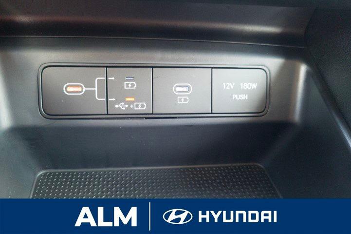 New 2026 Serenity White Pearl HYUNDAI SE FWD image 24