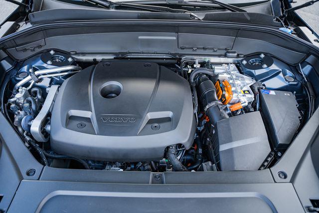 2026 Volvo XC90 Plug-In Hybrid Plus, T8 AWD, Electric/Gasoline, Bright, 7 Seats