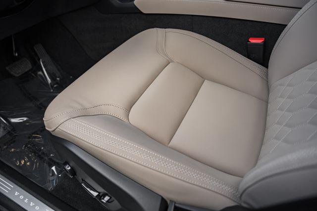 2026 Volvo XC90 Plug-In Hybrid Plus, T8 AWD, Electric/Gasoline, Bright, 7 Seats