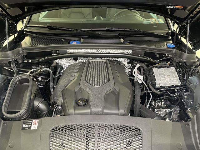 2026 Porsche Macan Unknown