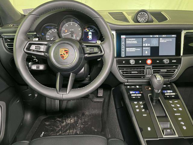 2026 Porsche Macan Unknown