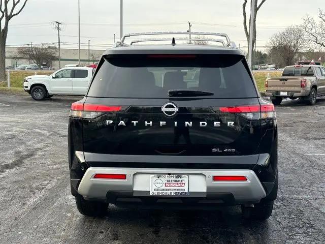 2025 Nissan Pathfinder SL 4WD