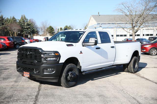 2026 RAM Ram 3500 RAM 3500 TRADESMAN CREW CAB 4X4 8 BOX