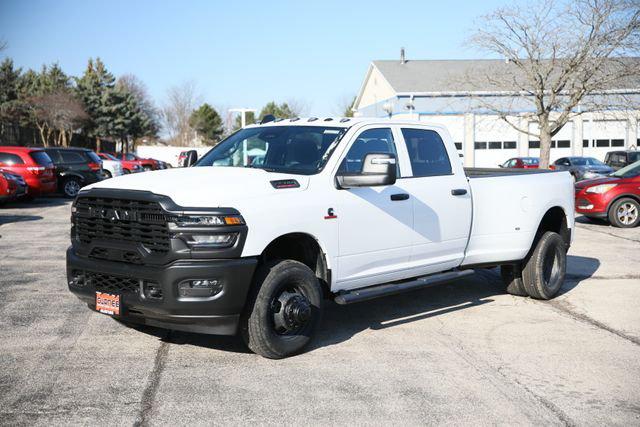 2026 RAM Ram 3500 RAM 3500 TRADESMAN CREW CAB 4X4 8 BOX