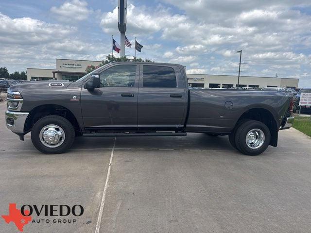 2026 RAM Ram 3500 RAM 3500 TRADESMAN CREW CAB 4X4 8 BOX