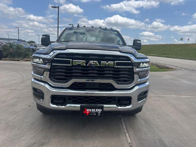 2026 RAM Ram 3500 RAM 3500 TRADESMAN CREW CAB 4X4 8 BOX