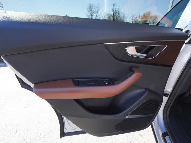 2022 Audi Q8 Premium Plus 55 TFSI quattro Tiptronic