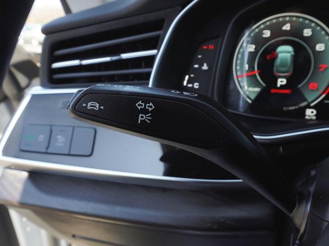 2022 Audi Q8 Premium Plus 55 TFSI quattro Tiptronic
