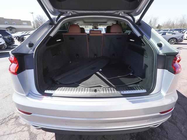 2022 Audi Q8 Premium Plus 55 TFSI quattro Tiptronic