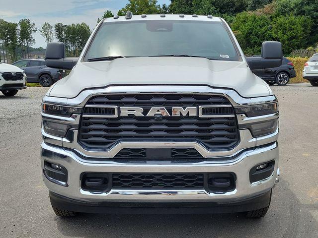 2026 RAM 3500 Chassis RAM 3500 TRADESMAN CREW CAB CHASSIS 4X4 60 CA