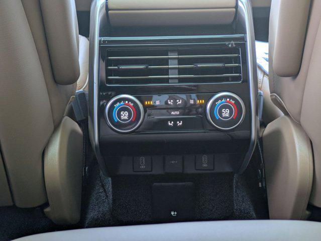2026 Land Rover Range Rover P400 SE