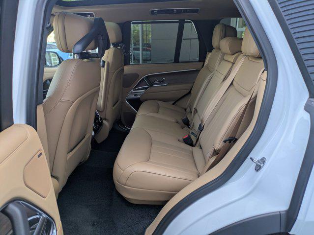 2026 Land Rover Range Rover P400 SE