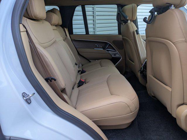 2026 Land Rover Range Rover P400 SE
