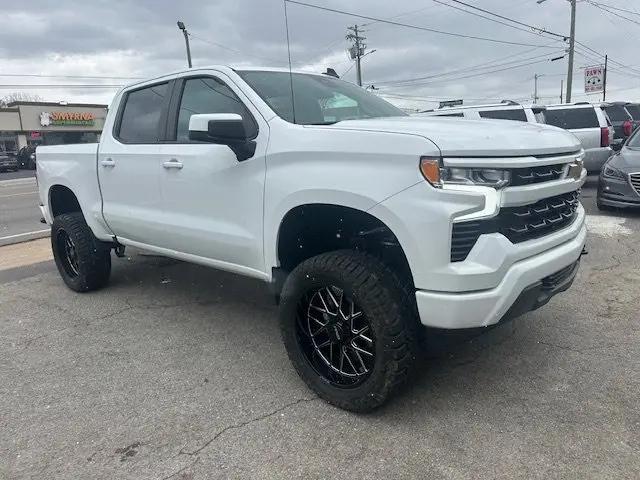 2022 Chevrolet Silverado 1500 4WD Crew Cab Standard Bed LT