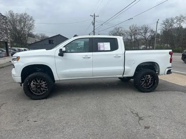 2022 Chevrolet Silverado 1500 4WD Crew Cab Standard Bed LT