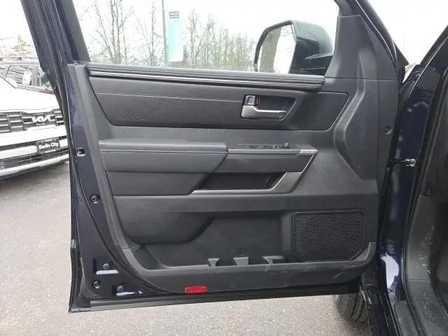 2026 Toyota Tundra SR5 CrewMax 5.5' Bed