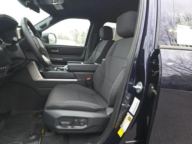 2026 Toyota Tundra SR5 CrewMax 5.5' Bed