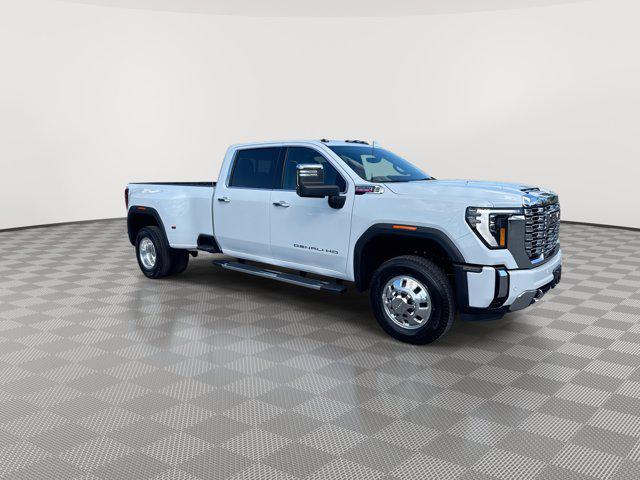 2026 GMC Sierra 3500HD Crew Cab, Long Bed, Denali Dual Rear Wheel, 4WD