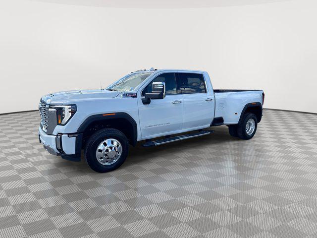 2026 GMC Sierra 3500HD Crew Cab, Long Bed, Denali Dual Rear Wheel, 4WD