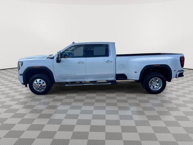 2026 GMC Sierra 3500HD Crew Cab, Long Bed, Denali Dual Rear Wheel, 4WD