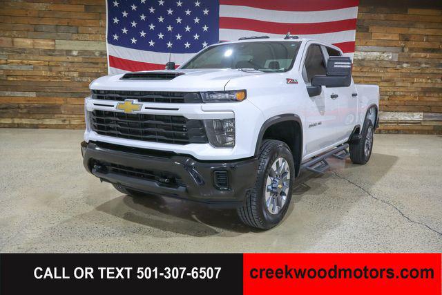 2024 Chevrolet Silverado 2500HD 4WD Crew Cab Standard Bed Custom