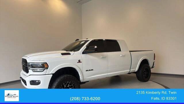 2022 Ram 3500 Laramie Mega Cab 4x4 6'4" Box