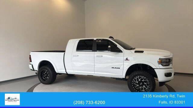 2022 Ram 3500 Laramie Mega Cab 4x4 6'4" Box