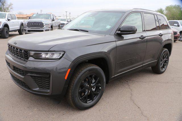 2026 Jeep Grand Cherokee Altitude 4x4