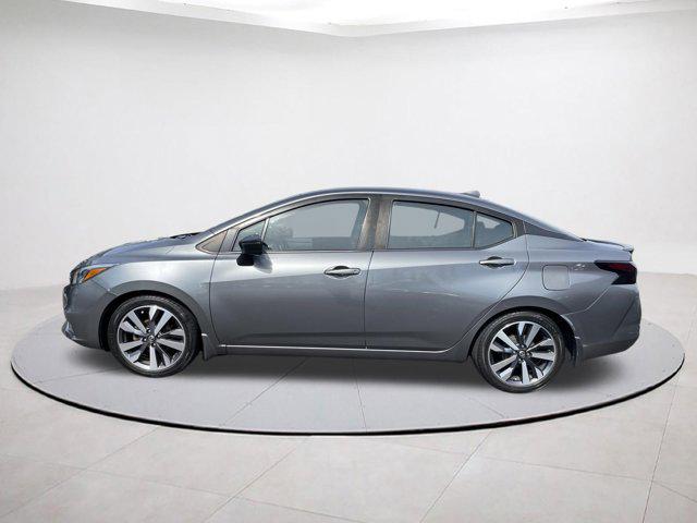 2020 Nissan Versa SR Xtronic CVT