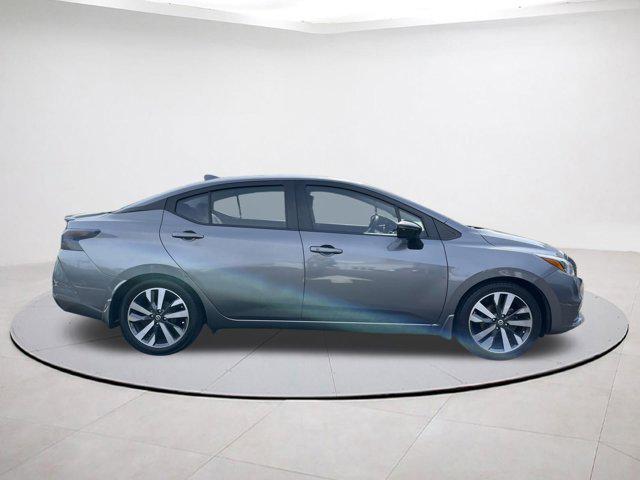 2020 Nissan Versa SR Xtronic CVT