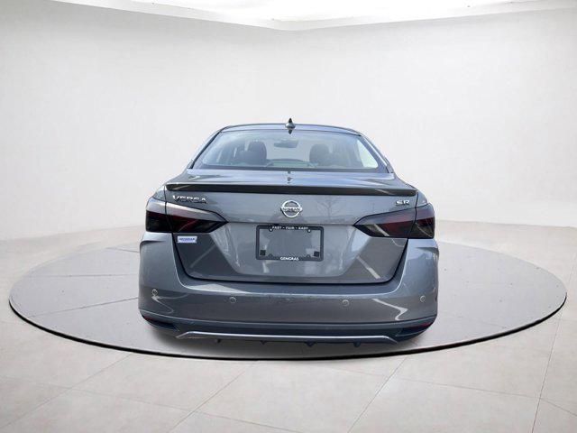 2020 Nissan Versa SR Xtronic CVT