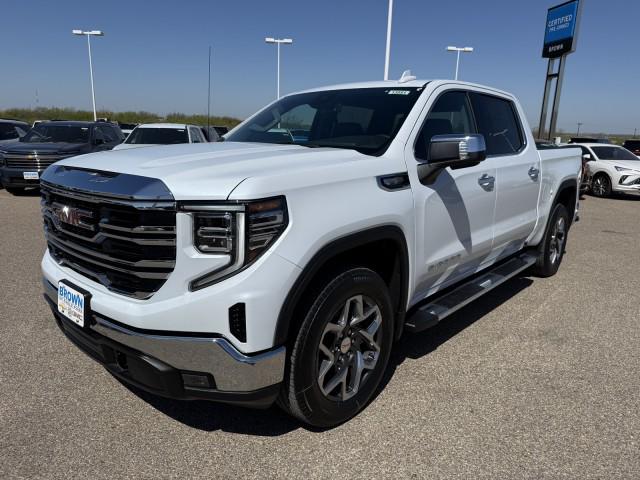 2026 GMC Sierra 1500 Crew Cab, Short Bed, SLT, RWD