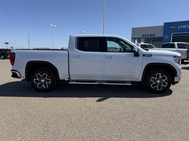2026 GMC Sierra 1500 Crew Cab, Short Bed, SLT, RWD