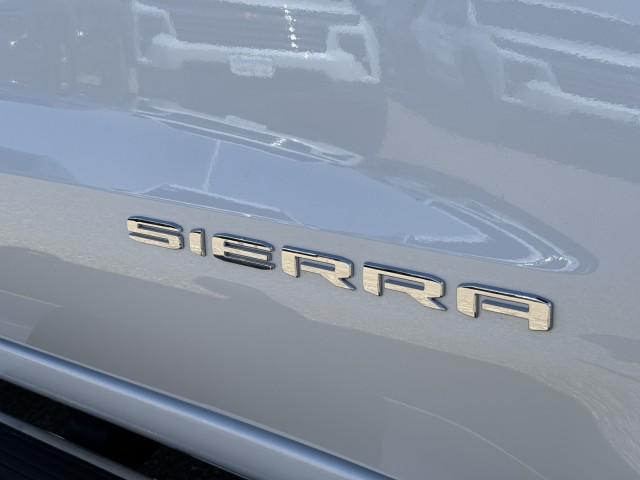 2026 GMC Sierra 1500 Crew Cab, Short Bed, SLT, RWD