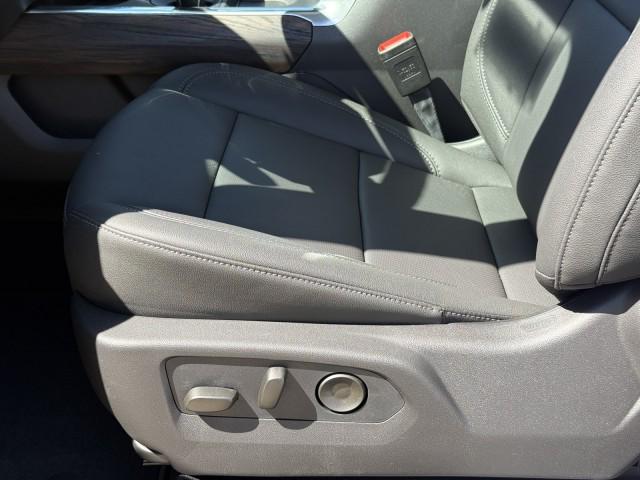 2026 GMC Sierra 1500 Crew Cab, Short Bed, SLT, RWD