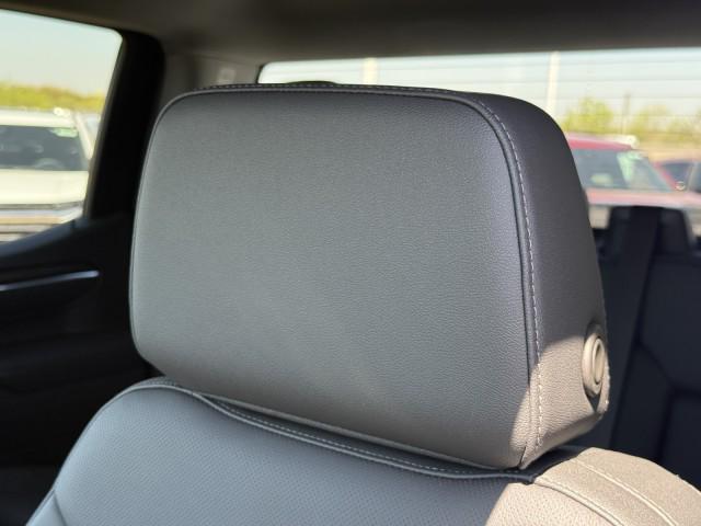 2026 GMC Sierra 1500 Crew Cab, Short Bed, SLT, RWD