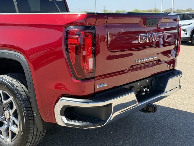 2026 GMC Sierra 1500 Crew Cab, Short Bed, SLT, RWD