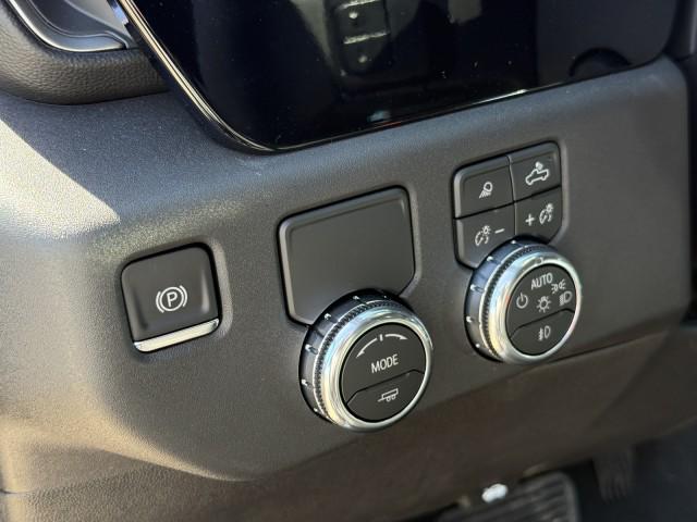 2026 GMC Sierra 1500 Crew Cab, Short Bed, SLT, RWD