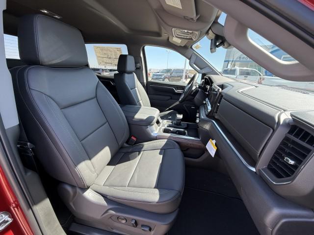 2026 GMC Sierra 1500 Crew Cab, Short Bed, SLT, RWD