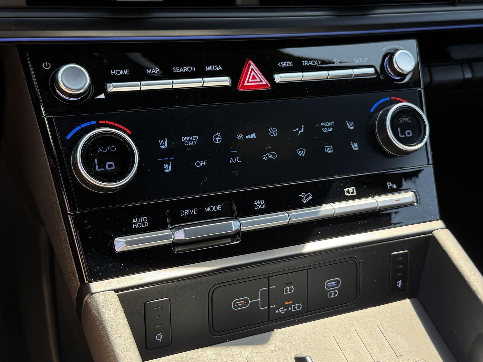 2026 Hyundai Santa Fe Calligraphy - Photo 13