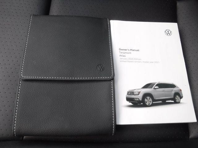 2021 Volkswagen Atlas 3.6L V6 SE w/Technology