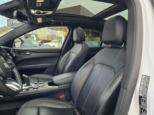 2022 Alfa Romeo Stelvio Ti AWD