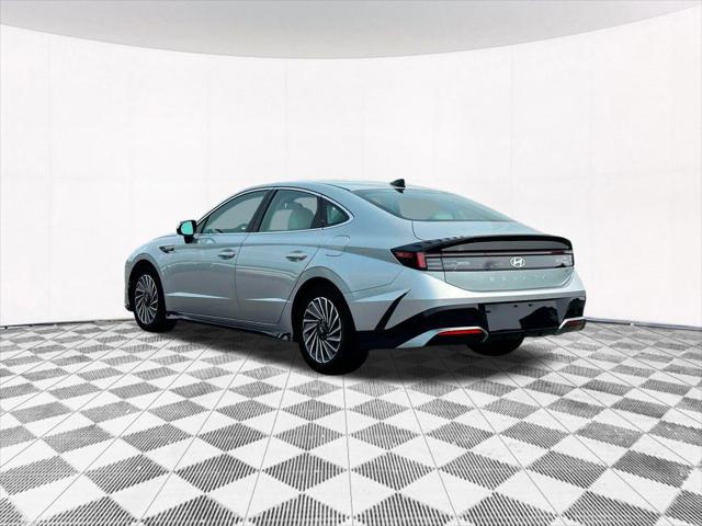 2025 Hyundai Sonata Hybrid SEL