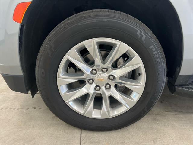 2024 Chevrolet Suburban 4WD Premier
