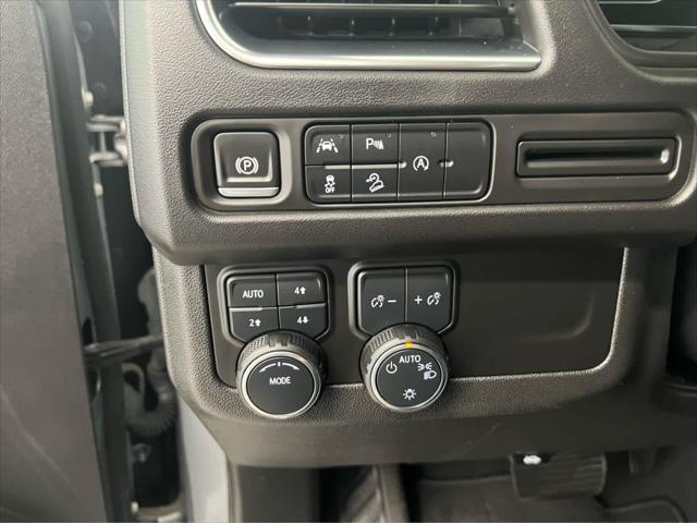 2024 Chevrolet Suburban 4WD Premier