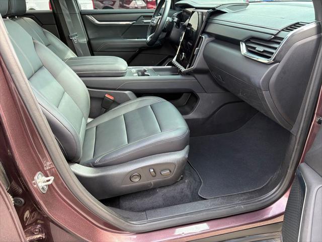 2024 GMC Acadia FWD Elevation