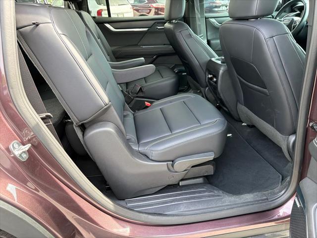 2024 GMC Acadia FWD Elevation