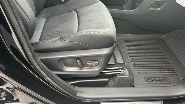 2026 Toyota C-HR XSE