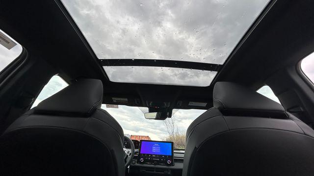 2026 Toyota C-HR XSE